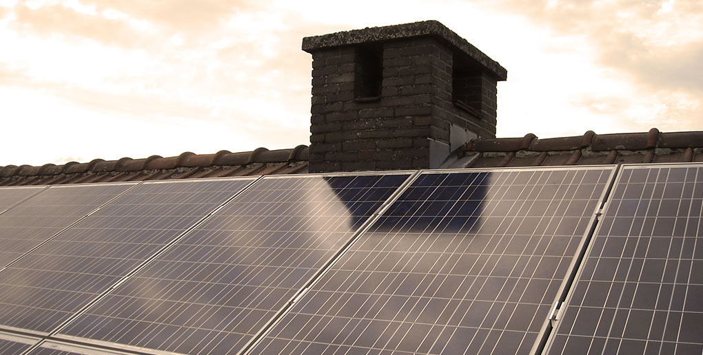 les investissements dans l'énergie solaire augmentent