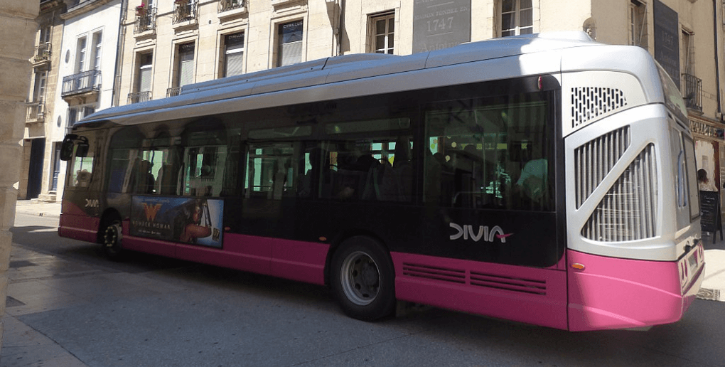 Un bus de la société Divia qui gère les transports à Dijon