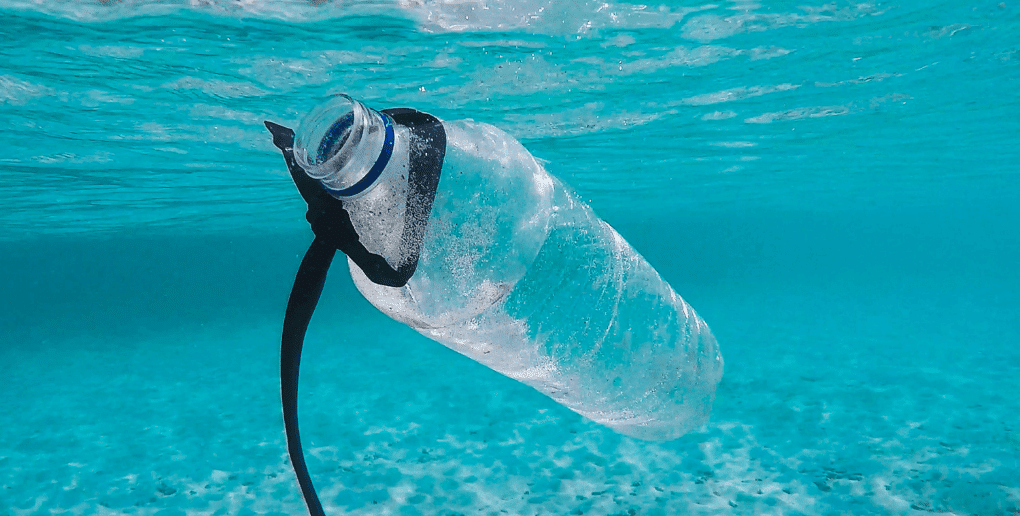 bouteille plastique océan