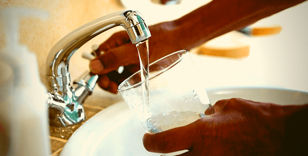 Des solutions pour améliorer la qualité de l'eau du robinet • Les Horizons